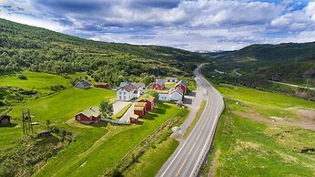 Kongsvold Fjeldstue by Frich`s