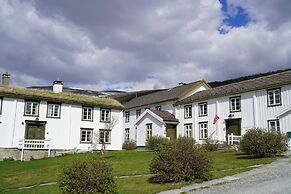 Kongsvold Fjeldstue by Frich`s