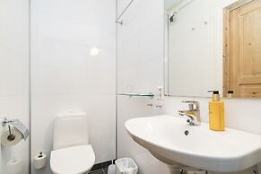 Kongsvold Fjeldstue by Frich`s