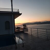 Charming 4-bed Villa in Pefkali