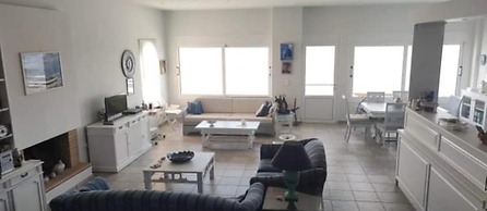 Charming 4-bed Villa in Pefkali