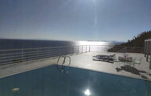 Charming 4-bed Villa in Pefkali