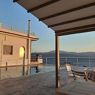 Charming 4-bed Villa in Pefkali