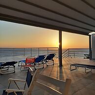 Charming 4-bed Villa in Pefkali