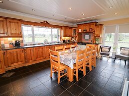 Willow Tree Farm House