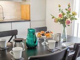 Lovely Period Villa Sleeps 8 Resting in Torquay