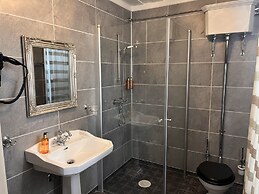 Dale Gudbrands Gard by Frichs