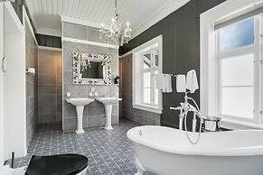 Dale Gudbrands Gard by Frichs