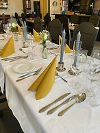 Dale Gudbrands Gard by Frichs