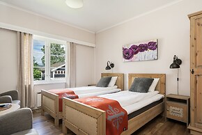 Dale Gudbrands Gard by Frichs