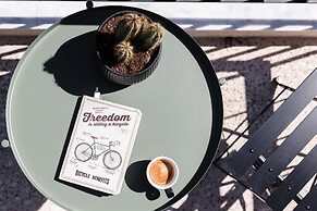 WYZ Attiki Aparthotel