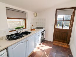 Bwthyn Siop Pencaerau