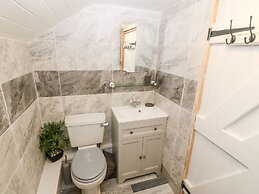 Bwthyn Siop Pencaerau