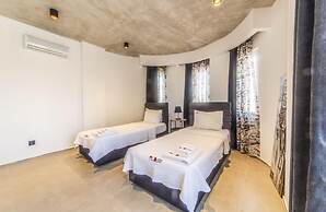 Extraordinary Villa With Private Pool in Antalya