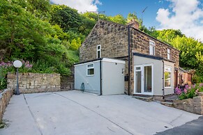 27 Green Road