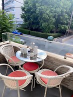 Next to the beach Mackenzie Studio