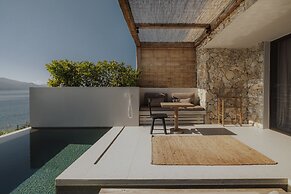 Amethyst Selene Paleros