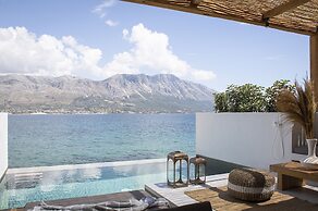 Amethyst Selene Paleros