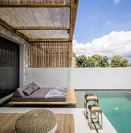 Amethyst Selene Paleros