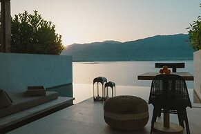 Amethyst Selene Paleros