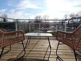 Shana Hotel & Residence