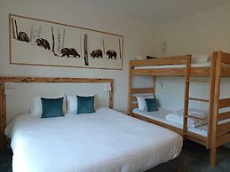 Shana Hotel & Residence
