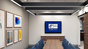 Holiday Inn Express and Suites Hollister by IHG
