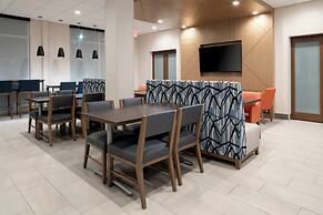Holiday Inn Express and Suites Hollister by IHG