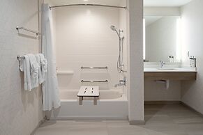 Holiday Inn Express and Suites Hollister by IHG