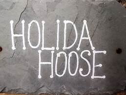Holida Hoose