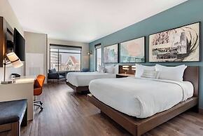 Cambria Hotel Minneapolis Downtown