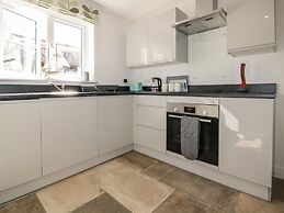 4 Trerammet Crescent