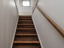 9 Harefield Cottages