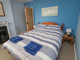 9 Harefield Cottages