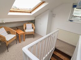 9 Harefield Cottages