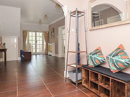 Raincliffe Manor