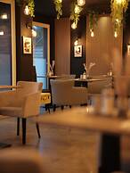 THE ROOMS - Hotel & House