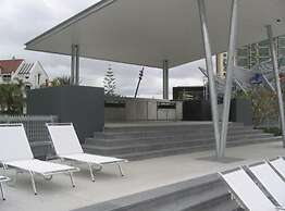 Sky Point Tower - Private Apartments