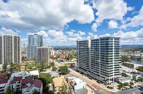 Sky Point Tower - Private Apartments