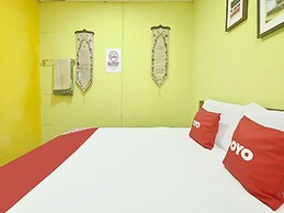 OYO 90535 Wakaf Bharu Inn