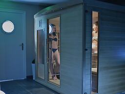 Hotel SPA Piscine le Petit Castel