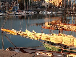 Hotel SPA Piscine le Petit Castel