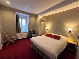 Hotel SPA Piscine le Petit Castel