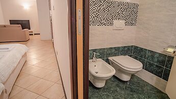 Endless Summer Sirmione - Italian Homing