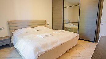 Endless Summer Sirmione - Italian Homing