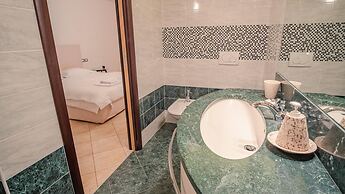 Endless Summer Sirmione - Italian Homing