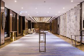 M Resort & Hotel