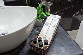 Amadi Beach Front Resort