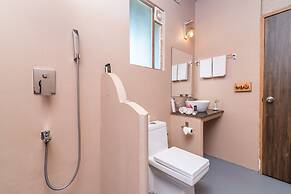 Amadi Beach Front Resort