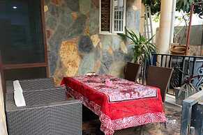1bed Apartment - Parking, Wifi, Balcony, Bbq